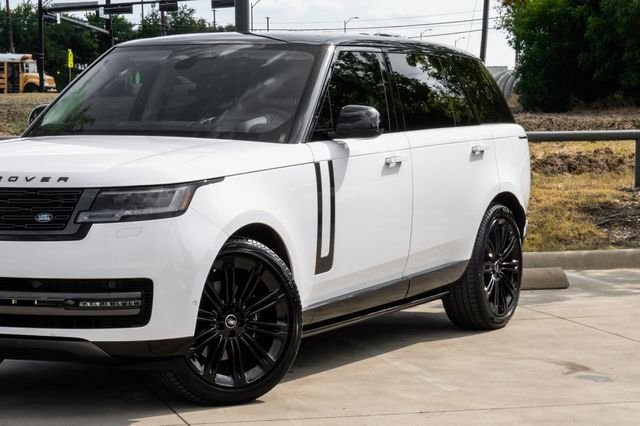 Certified Used 2024 White Land Rover SE image 6
