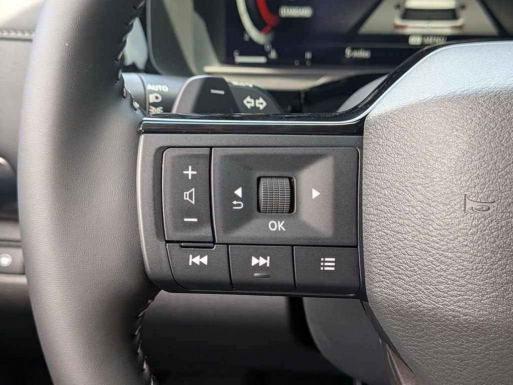 New 2026 Everest White Pearl TriCoat Nissan SL image 25