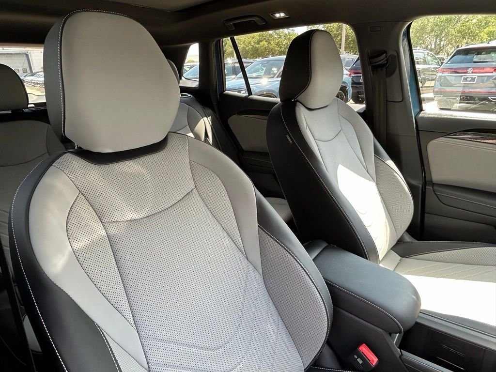 New 2026 Blue Volkswagen 2.0T SE R-Line Black image 37
