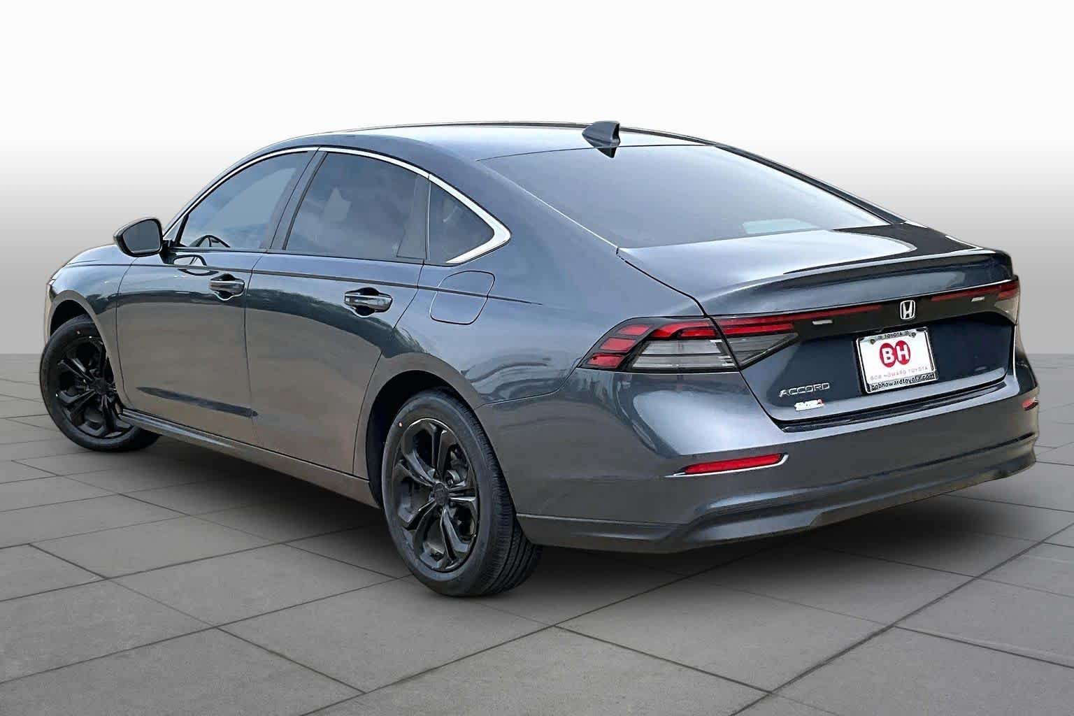 Used 2023 Meteorite Gray Metallic Honda LX image 11