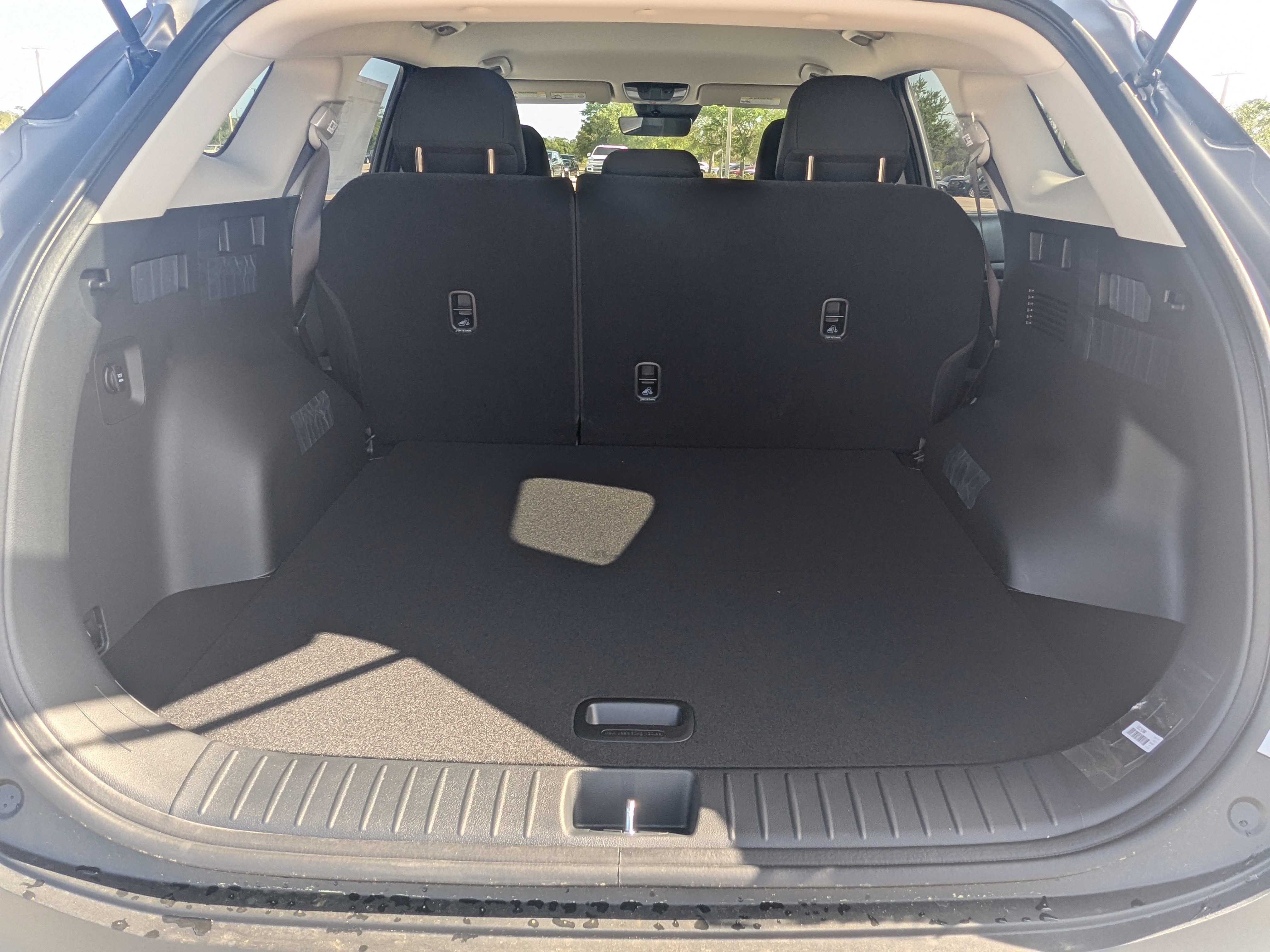 New 2026 Steel Gray Kia LX image 14