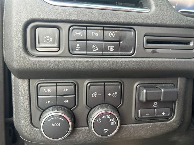 Used 2023 Gray Chevrolet Z71 image 15