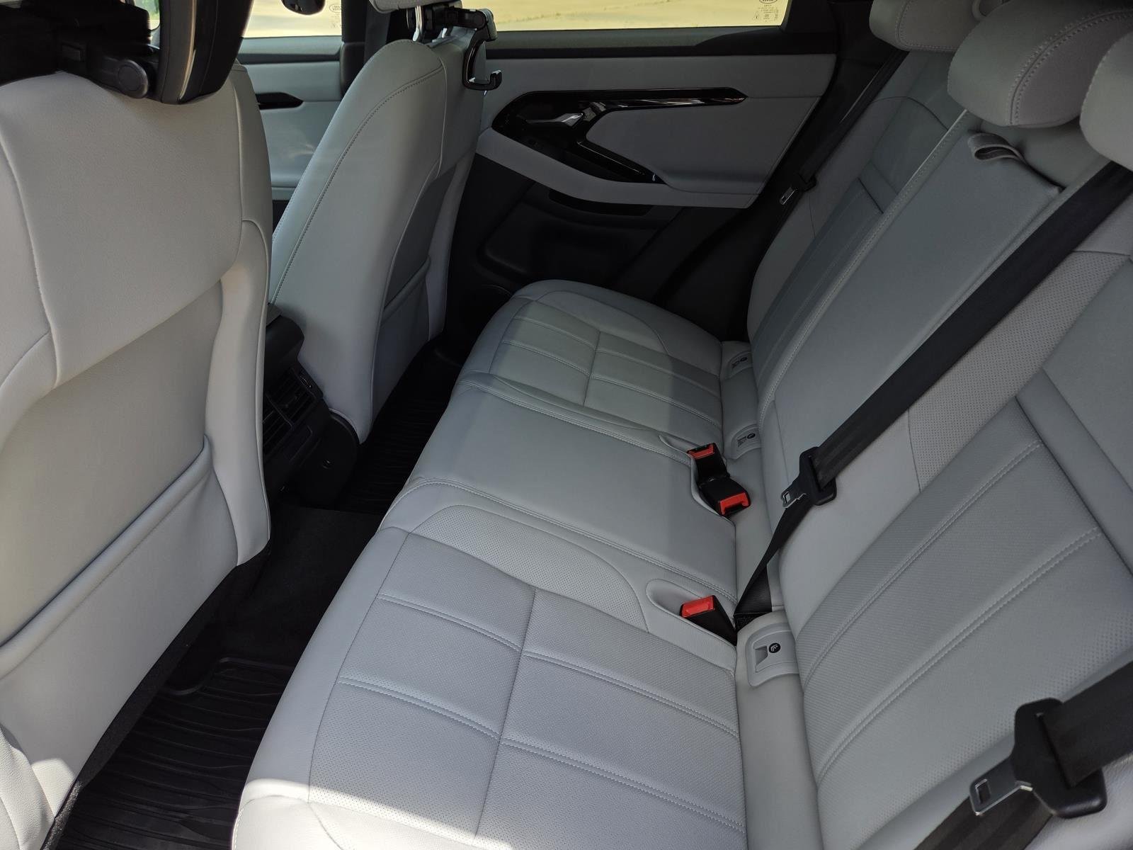 New 2026 Fuji White Land Rover Core S image 34