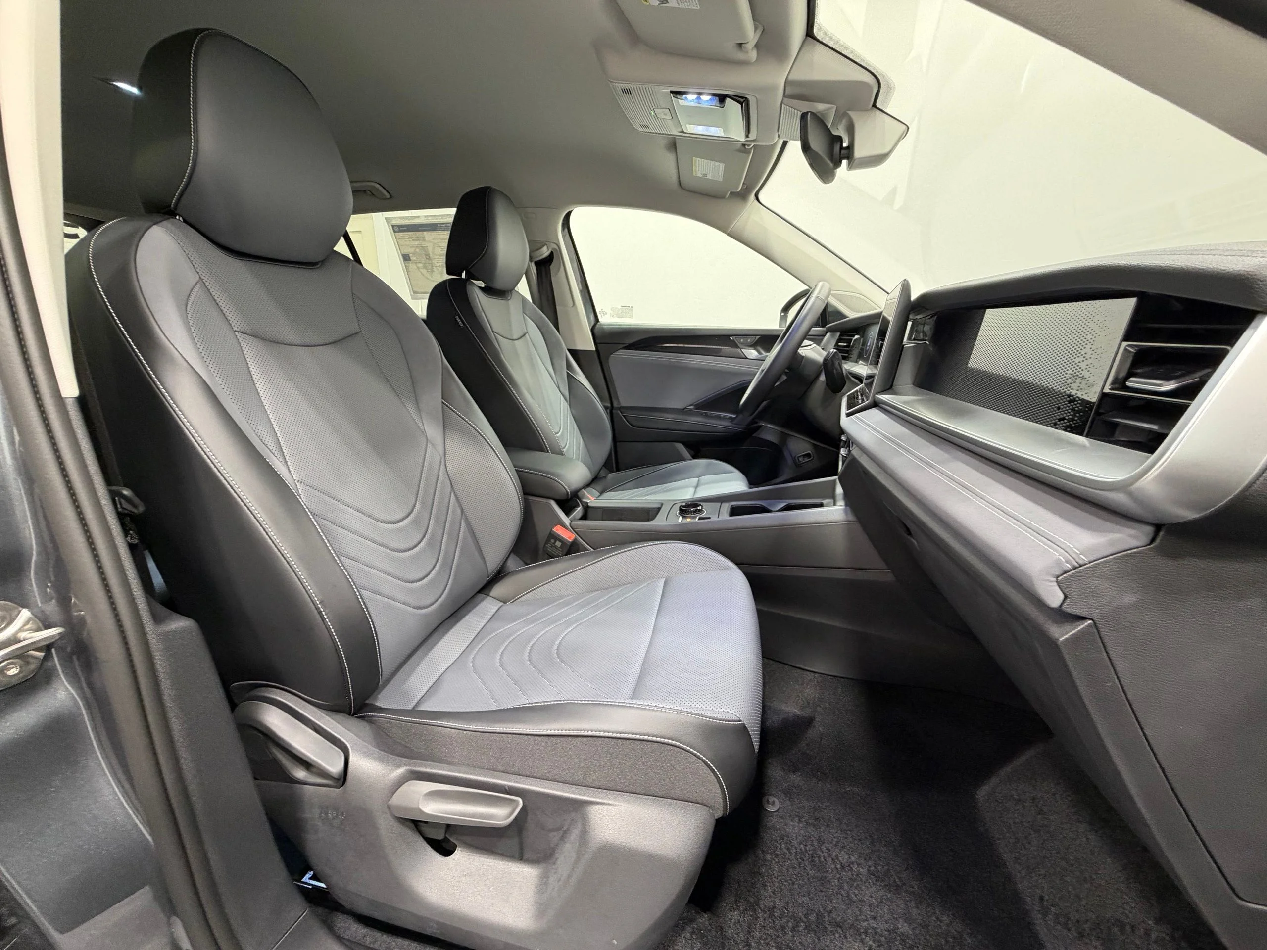 New 2026 Gray Volkswagen 2.0T SE image 29