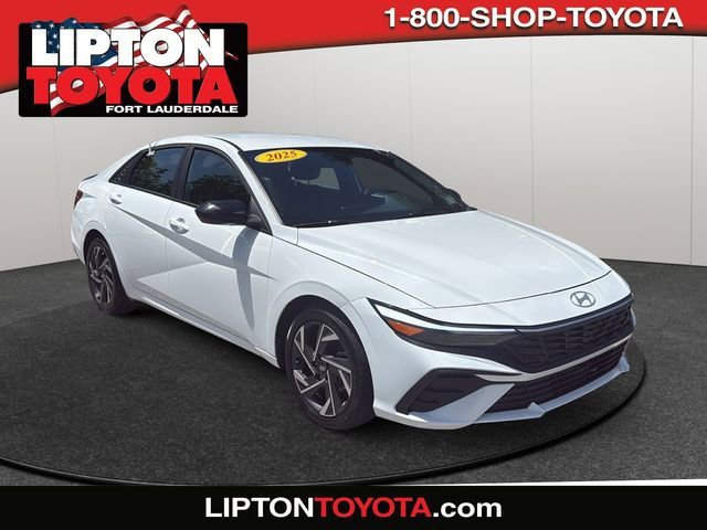 2025 Hyundai Elantra Blue