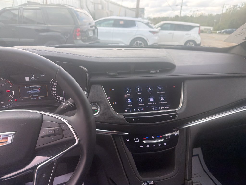 Used 2025 Green Cadillac Premium Luxury image 24