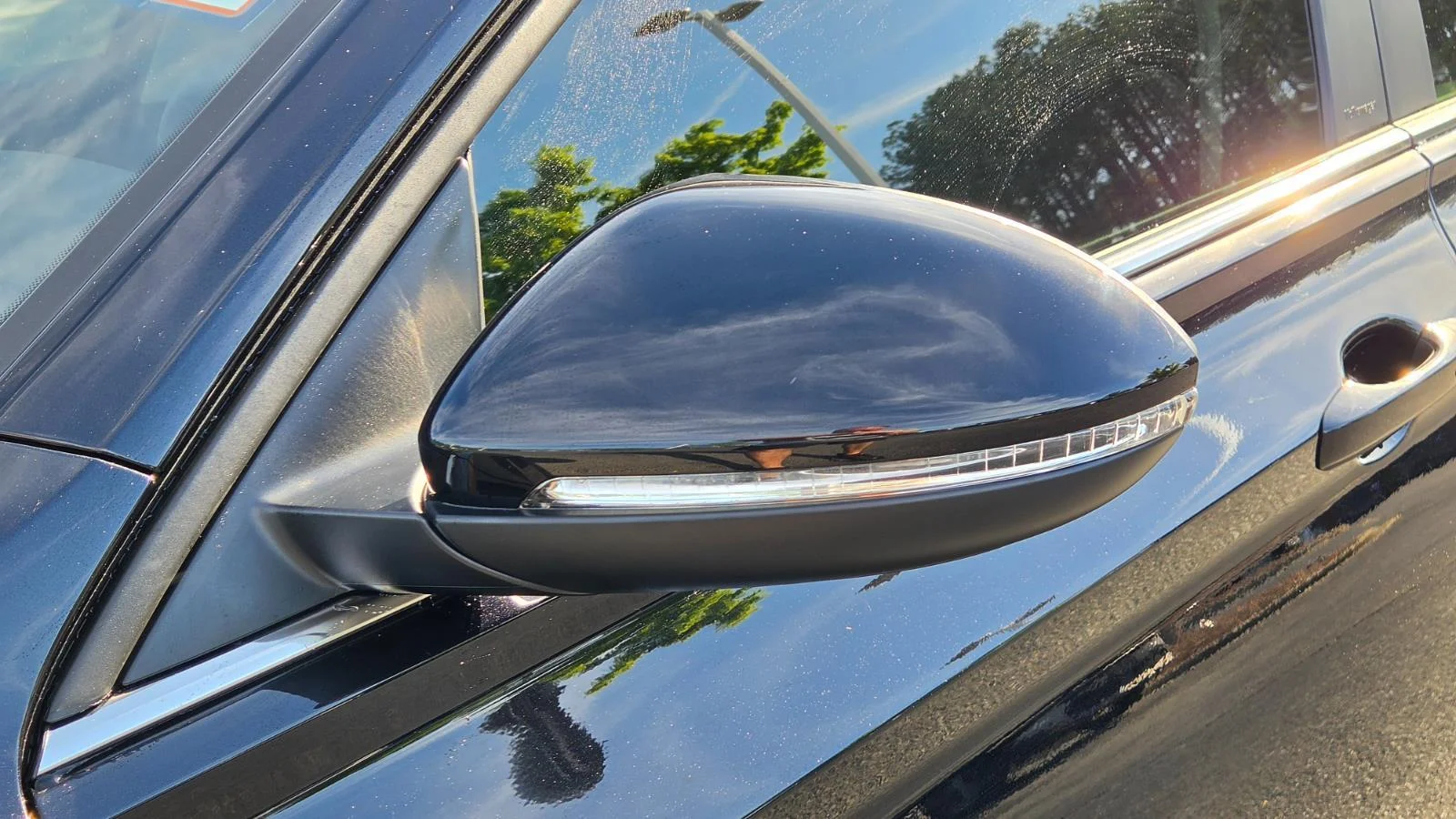 New 2026 Deep Black Pearl Volkswagen SEL image 15
