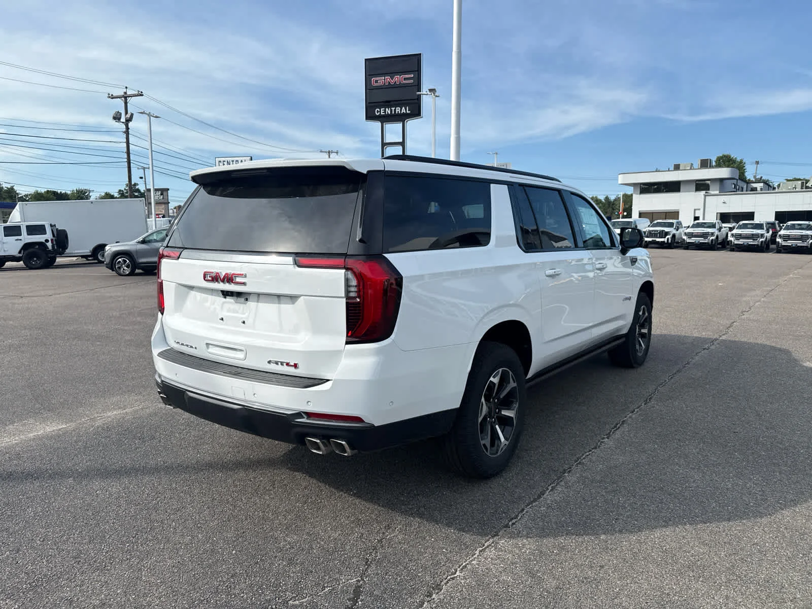 New 2026 Summit White GMC AT4 image 5