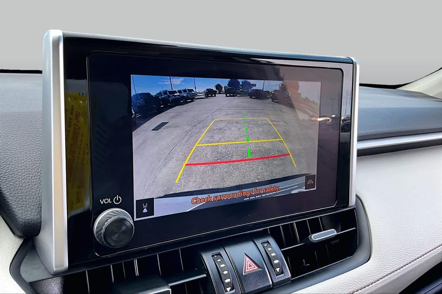 Used 2024 Silver Sky Metallic Toyota XLE Premium image 27