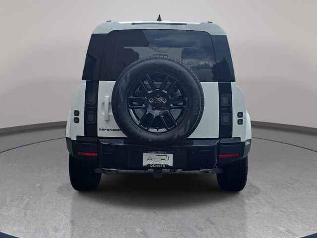 New 2026 Fuji White LAND ROVER S image 6