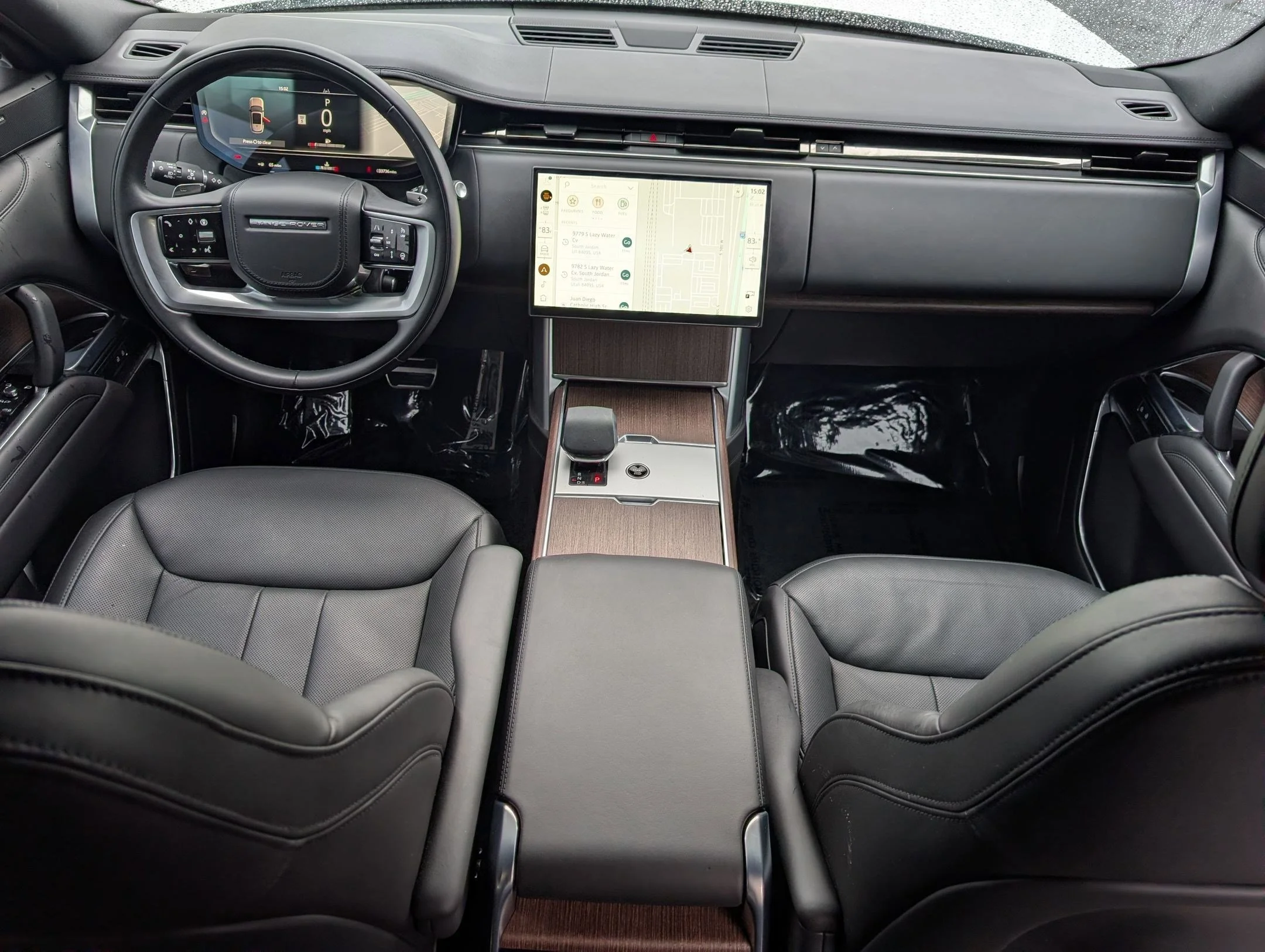 Used 2025 Icy White SV Bespoke Special Effect Satin Land Rover SE image 24