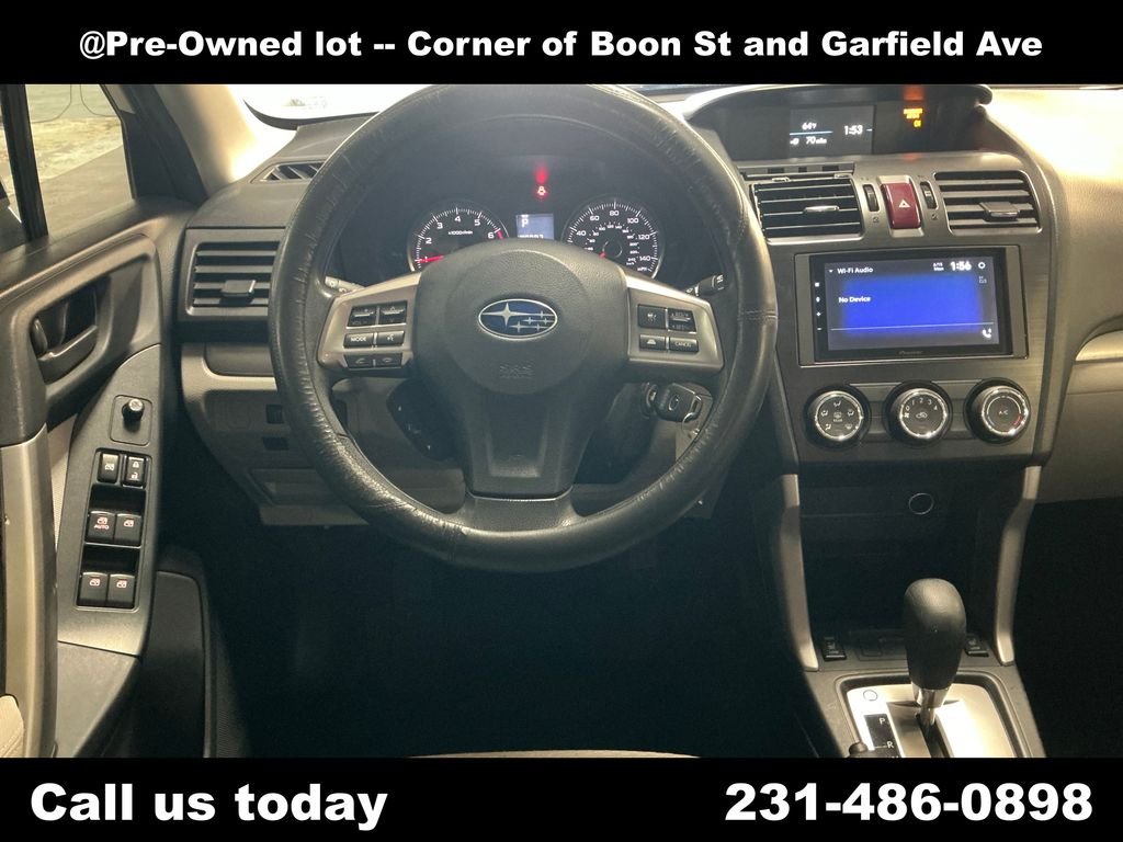 Used 2015 White Subaru 2.5i Premium image 17