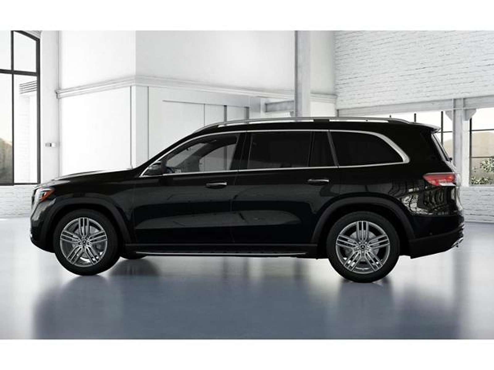 Certified Used 2025 Obsidian Black Metallic Mercedes-Benz 4MATIC® image 32