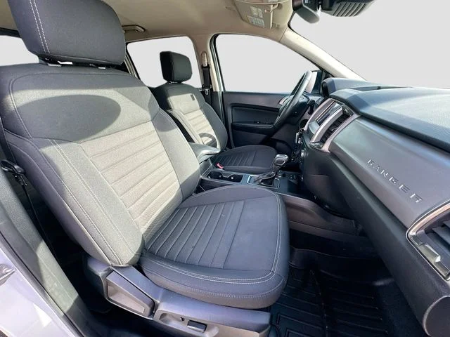 Used 2020 White Ford XLT image 25