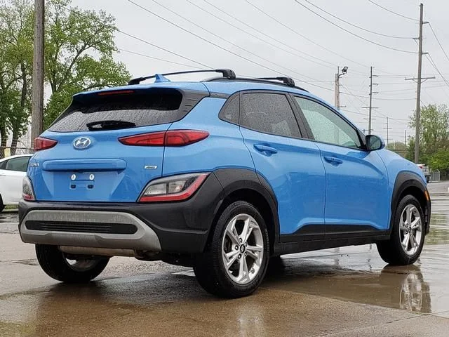 Used 2022 Blue Hyundai SEL image 4
