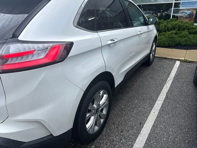 Used 2022 White Ford Titanium image 4