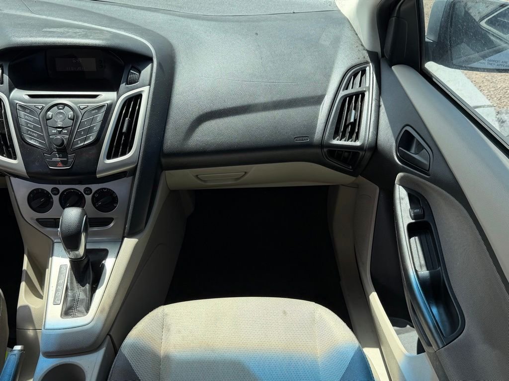 New 2012 Silver Ford SE image 11