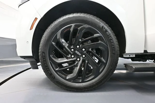 2025 Lincoln Navigator Reserve - Photo 17