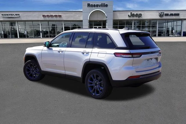 New 2026 Silver Zynith Jeep Limited image 5