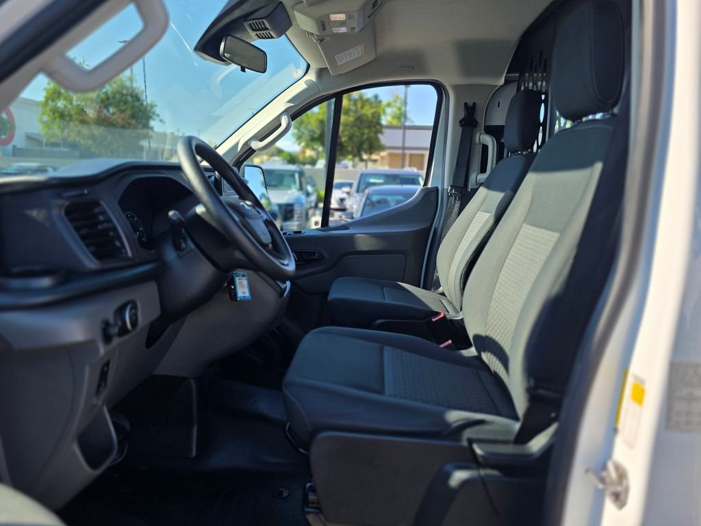 Used 2025 White Ford Base image 16