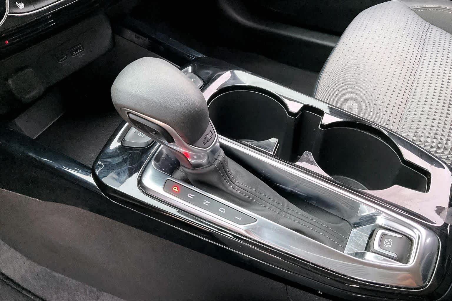 Used 2024 Crimson Metallic Chevrolet LT image 13
