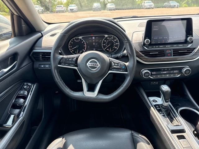 Used 2022 Silver Nissan 2.5 SL image 15