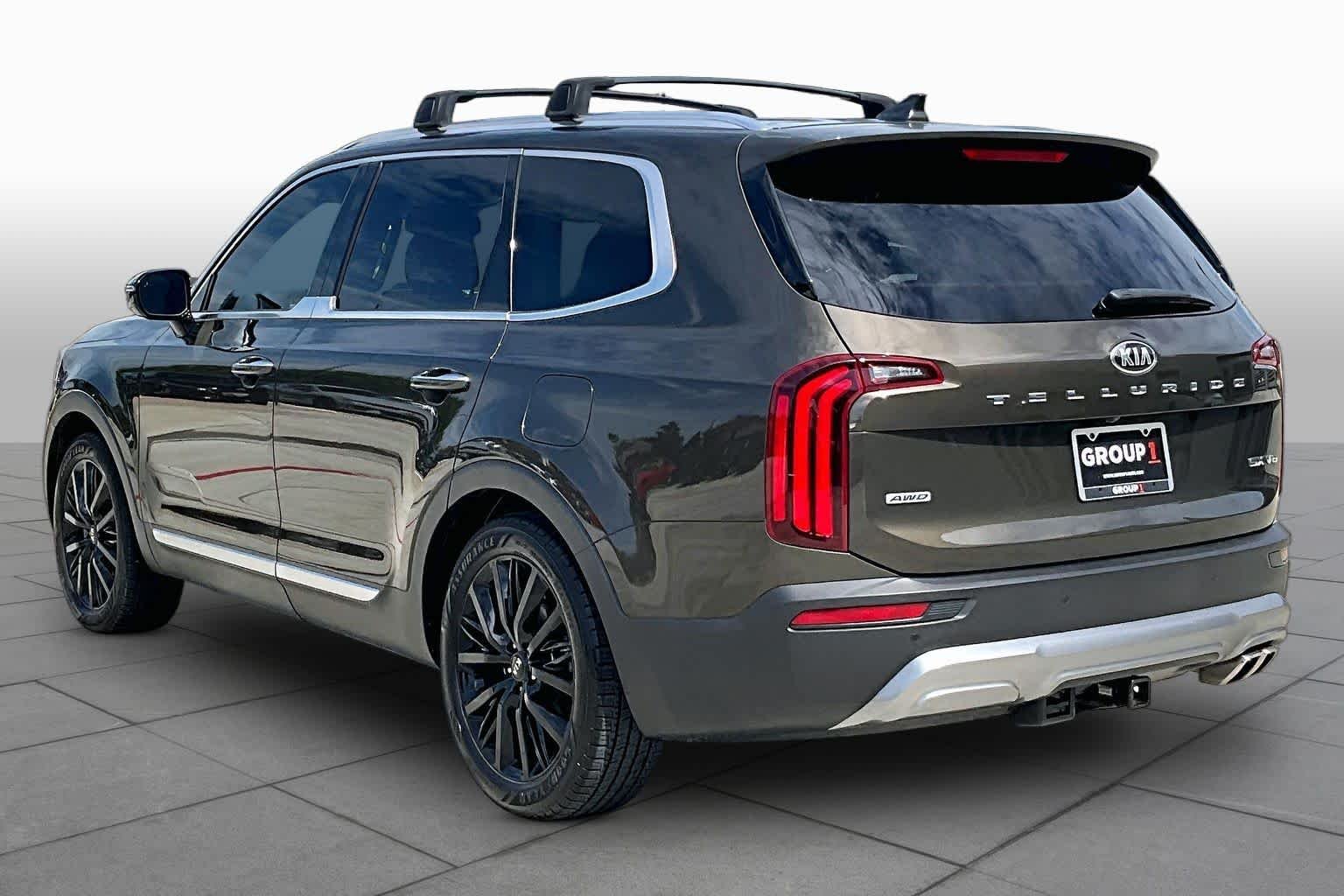 Used 2020 Dark Moss Kia SX image 11