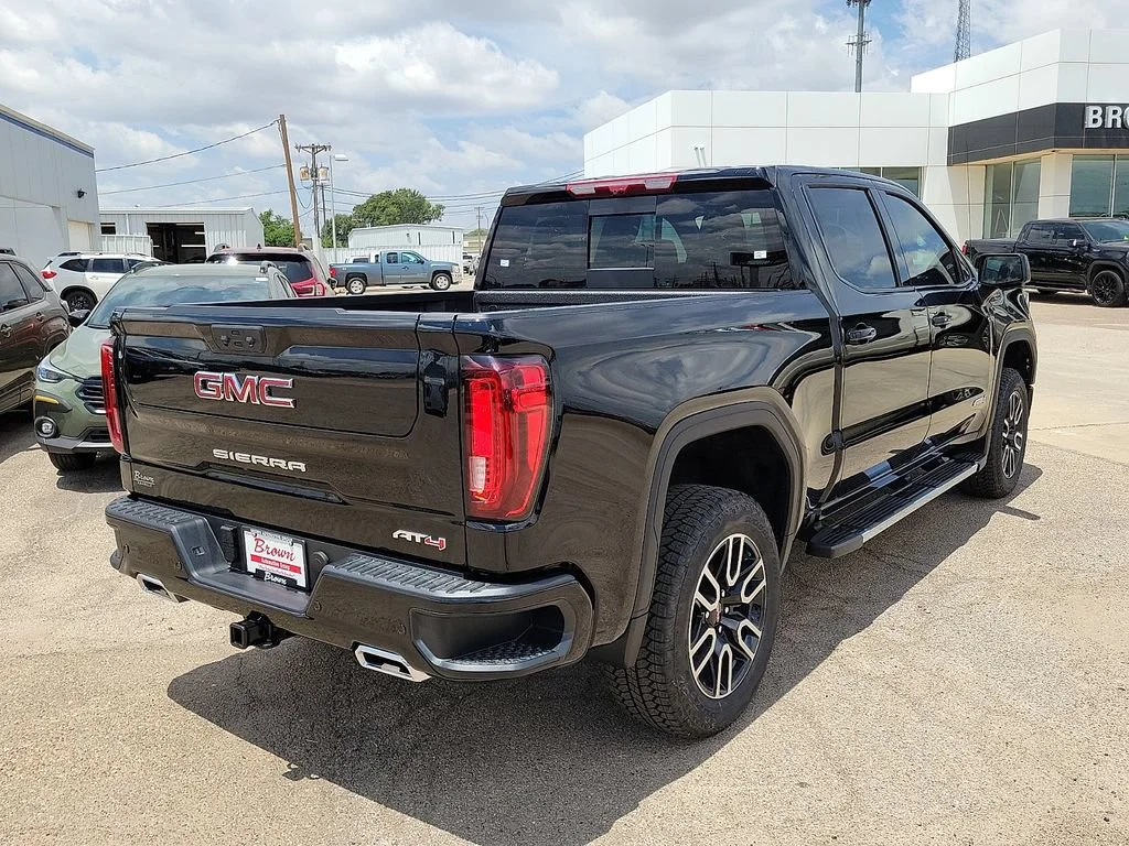 2026 GMC Sierra 1500 AT4 - Photo 10