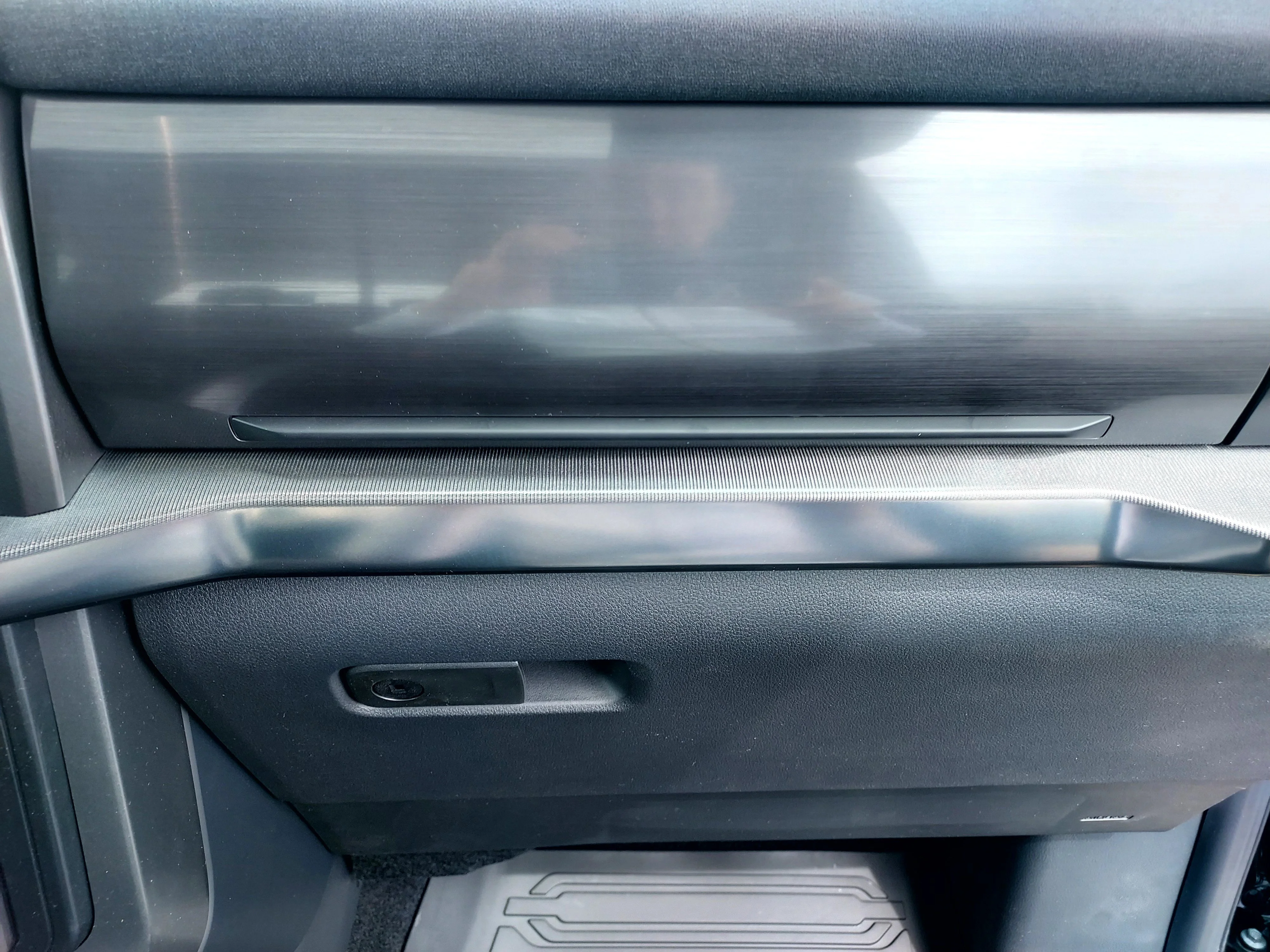 New 2026 Agate Black Metallic Ford LARIAT image 28