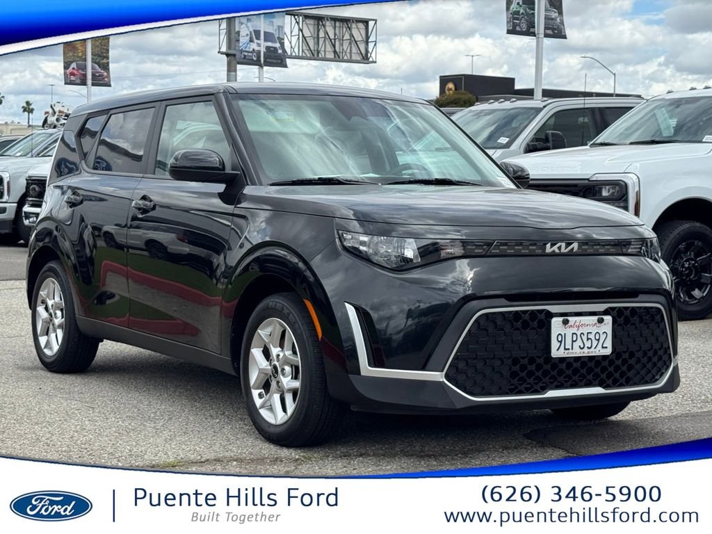 2024 Kia Soul 2.0L LX IVT's photo