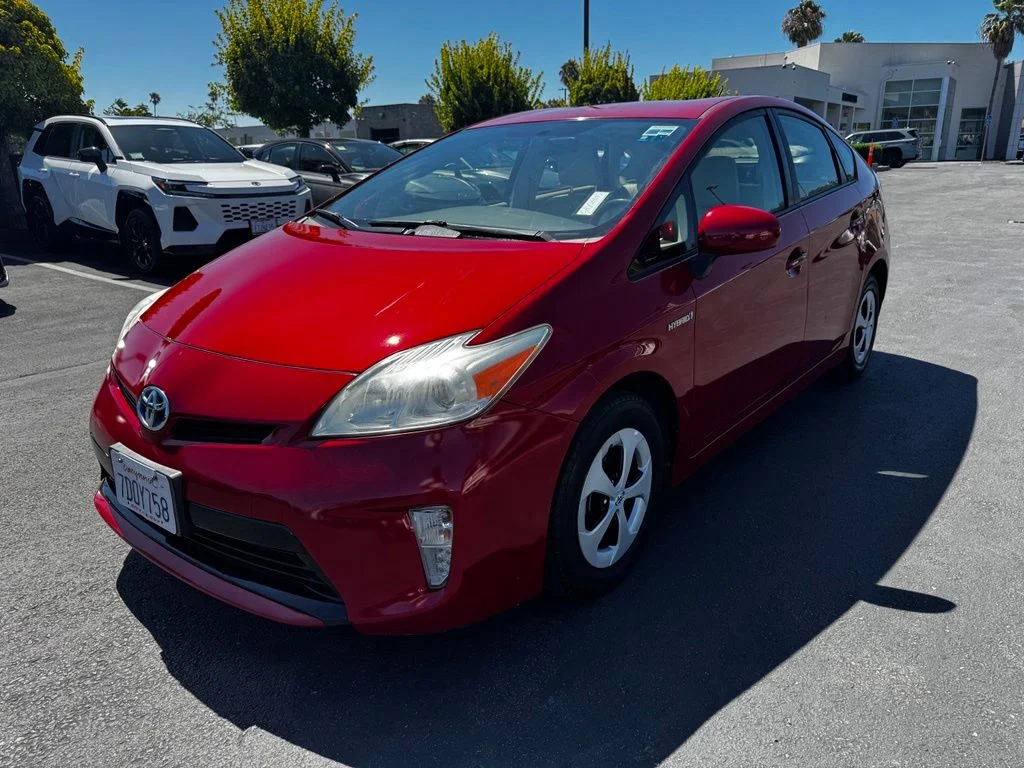 Used 2013 Red Toyota Two image 6