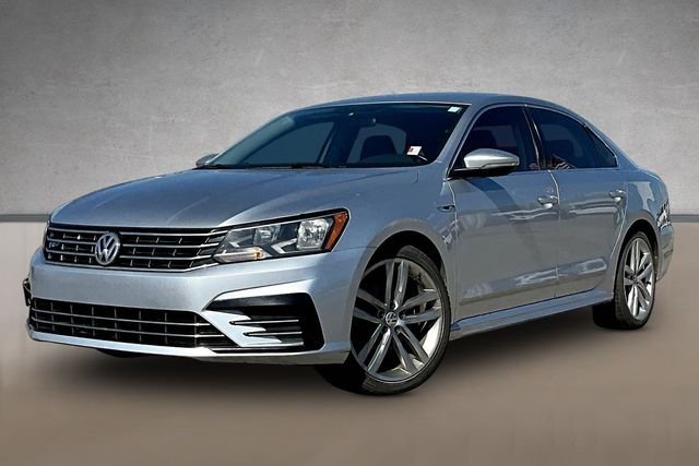 2017 Volkswagen Passat R-Line