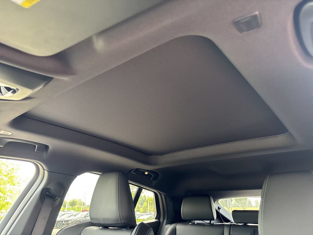 New 2026 Skyscraper Grey Metallic BMW xDrive28i image 15
