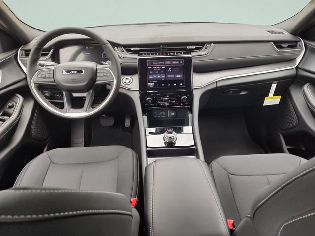 New 2026 Baltic Gray Metallic Clear-Coat Exterior Paint Jeep Laredo image 9