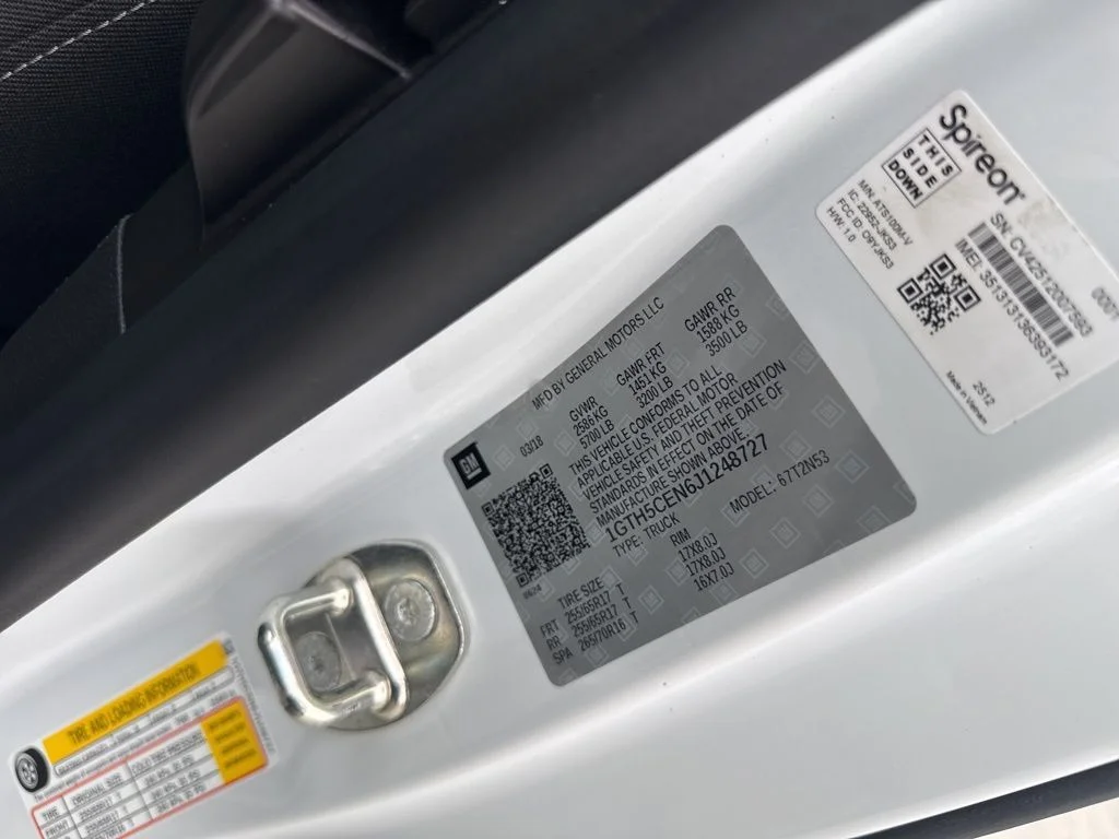 Used 2018 White GMC SLE1 image 31