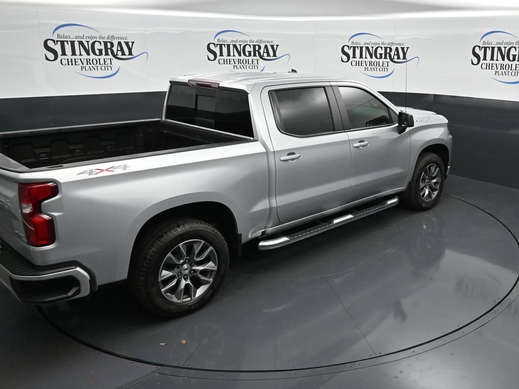 Used 2021 SILVER ICE METALLIC Chevrolet RST image 24