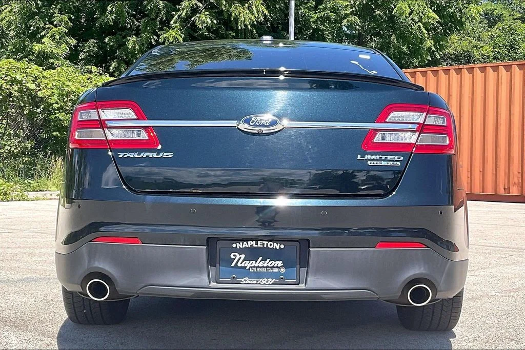 Used 2014 Blue Ford Limited image 3