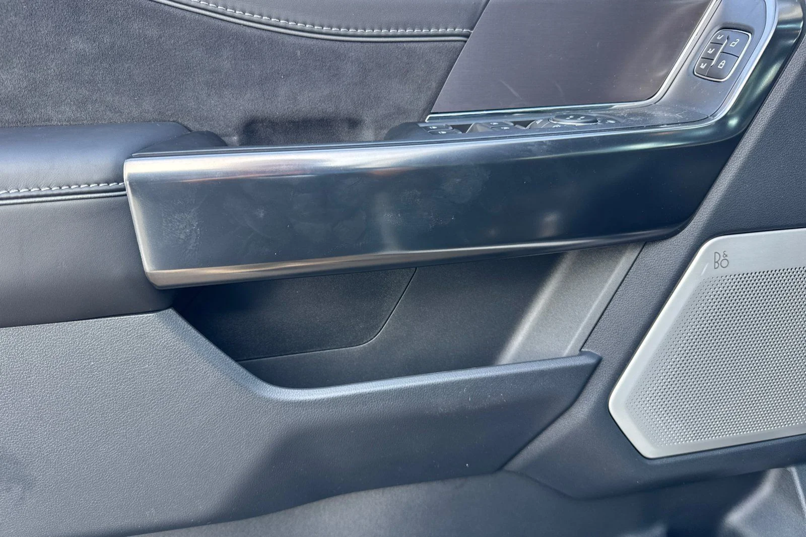 New 2026 Star White Metallic Tri-Coat Ford Platinum® image 7
