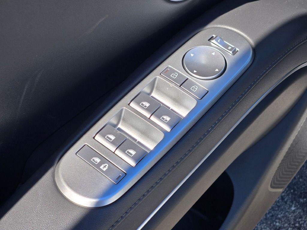 New 2026 White Pearl Hyundai SEL AWD image 22