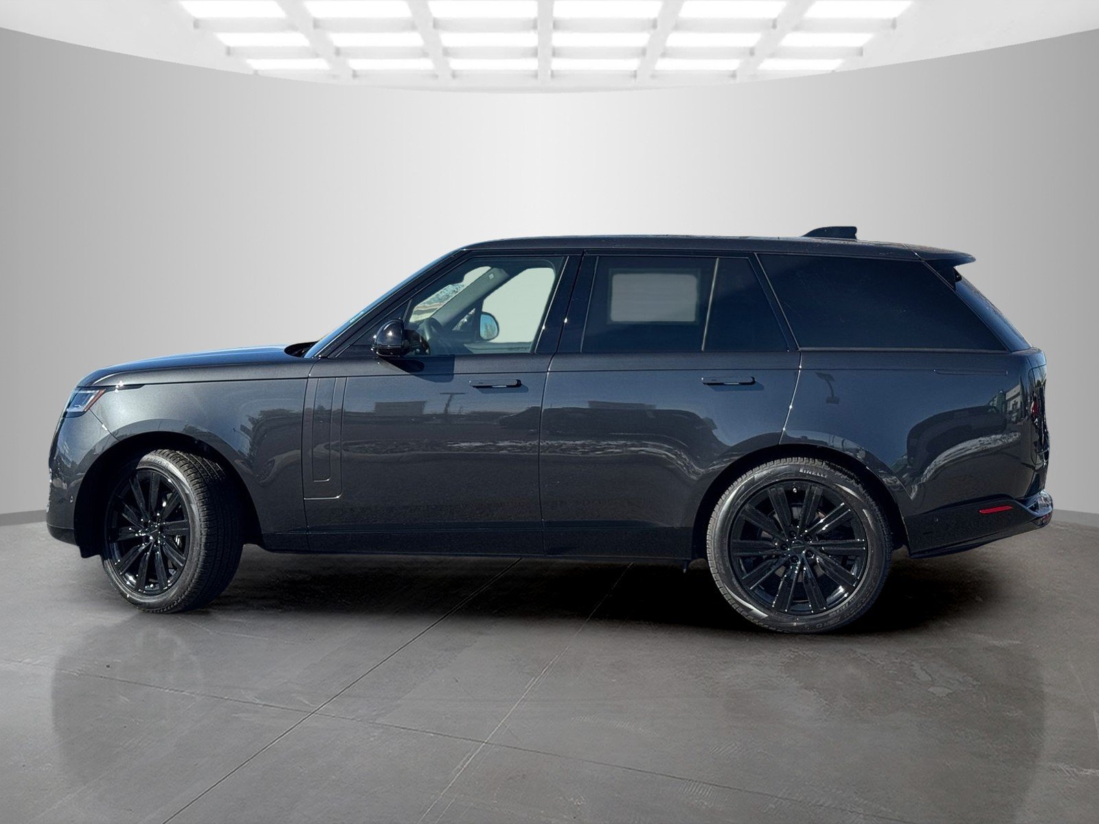 2026 Land Rover Range Rover SE - Photo 8