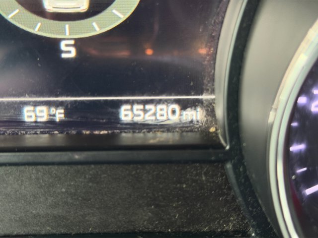 Used 2016 Black Kia SXL image 16