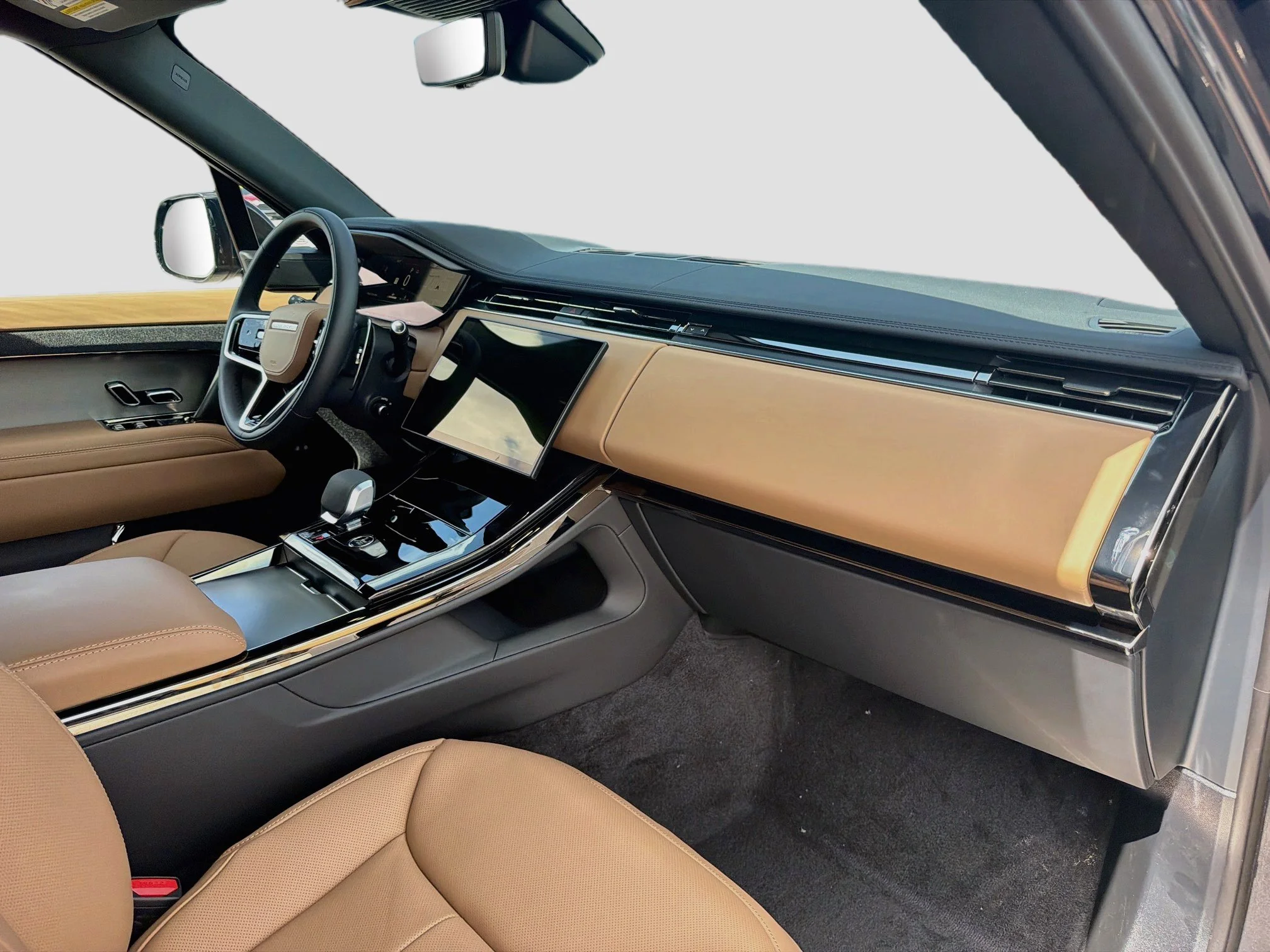 New 2026 Carpathian Grey Land Rover SE image 15