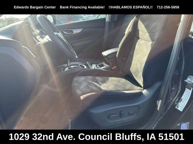 Used 2014 Black Nissan SV image 14