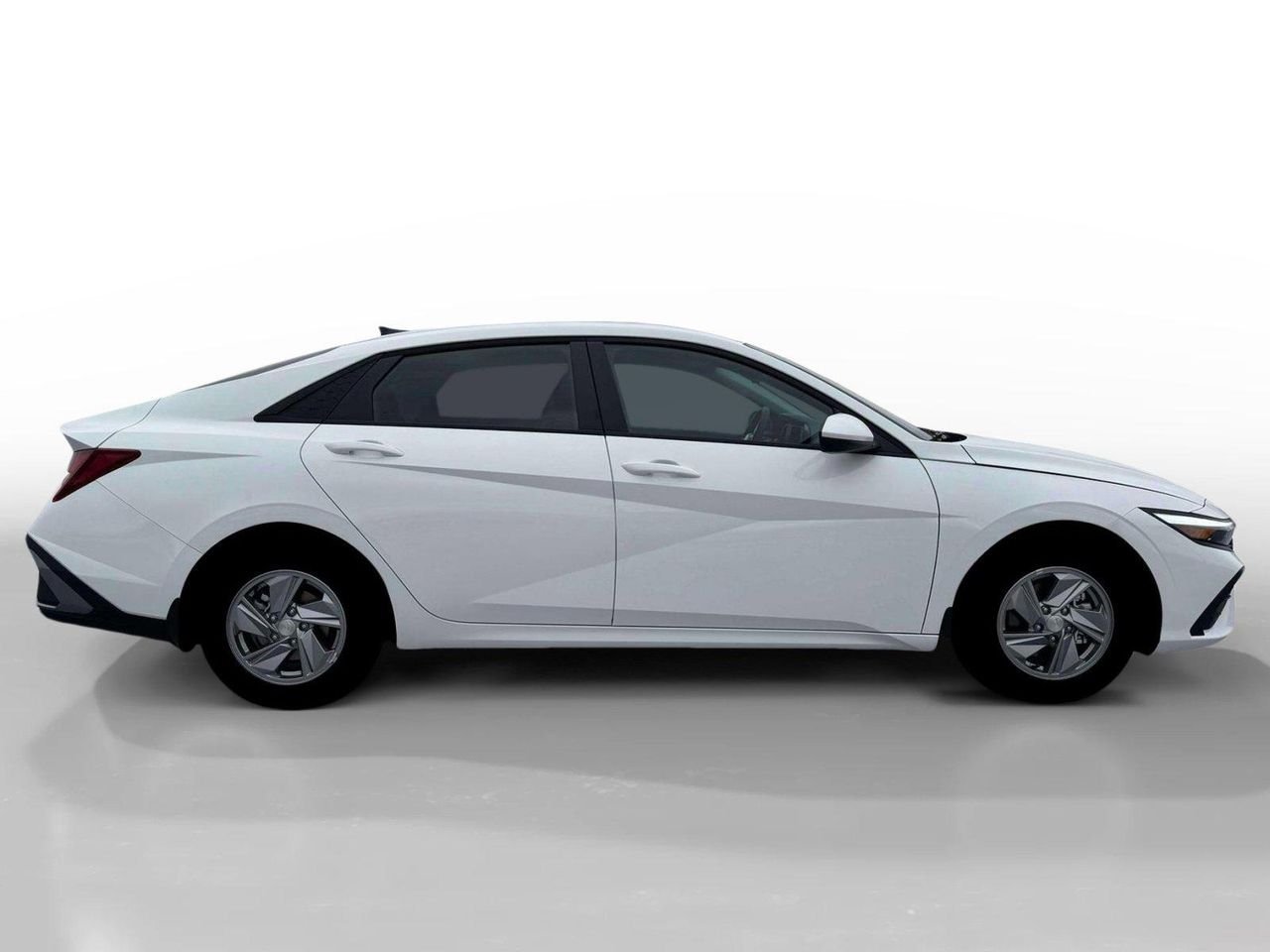 New 2026 Serenity White Hyundai SE image 28