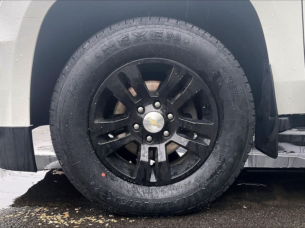 Used 2019 White Chevrolet LT image 5