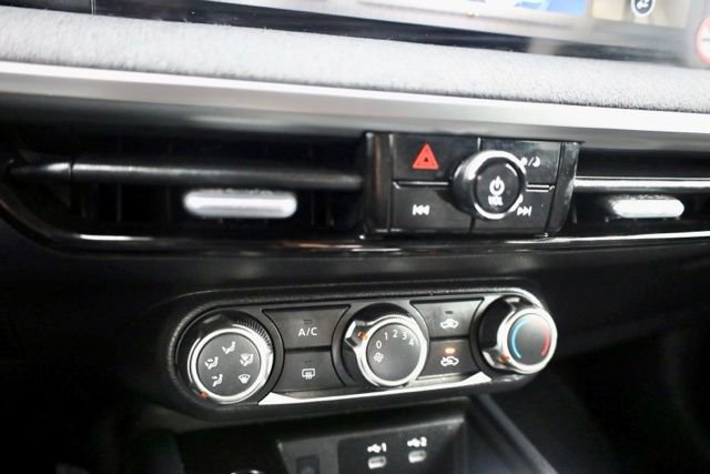 Used 2025 Gray Nissan SV image 28