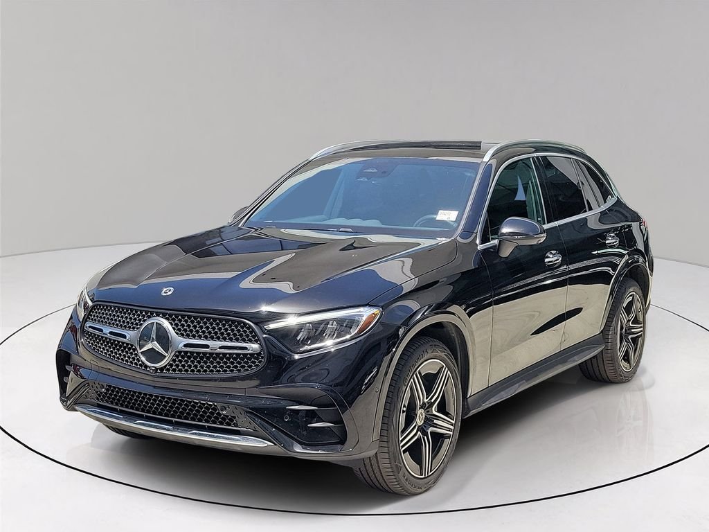 Certified Used 2026 Black Mercedes-Benz GLC 300 image 3