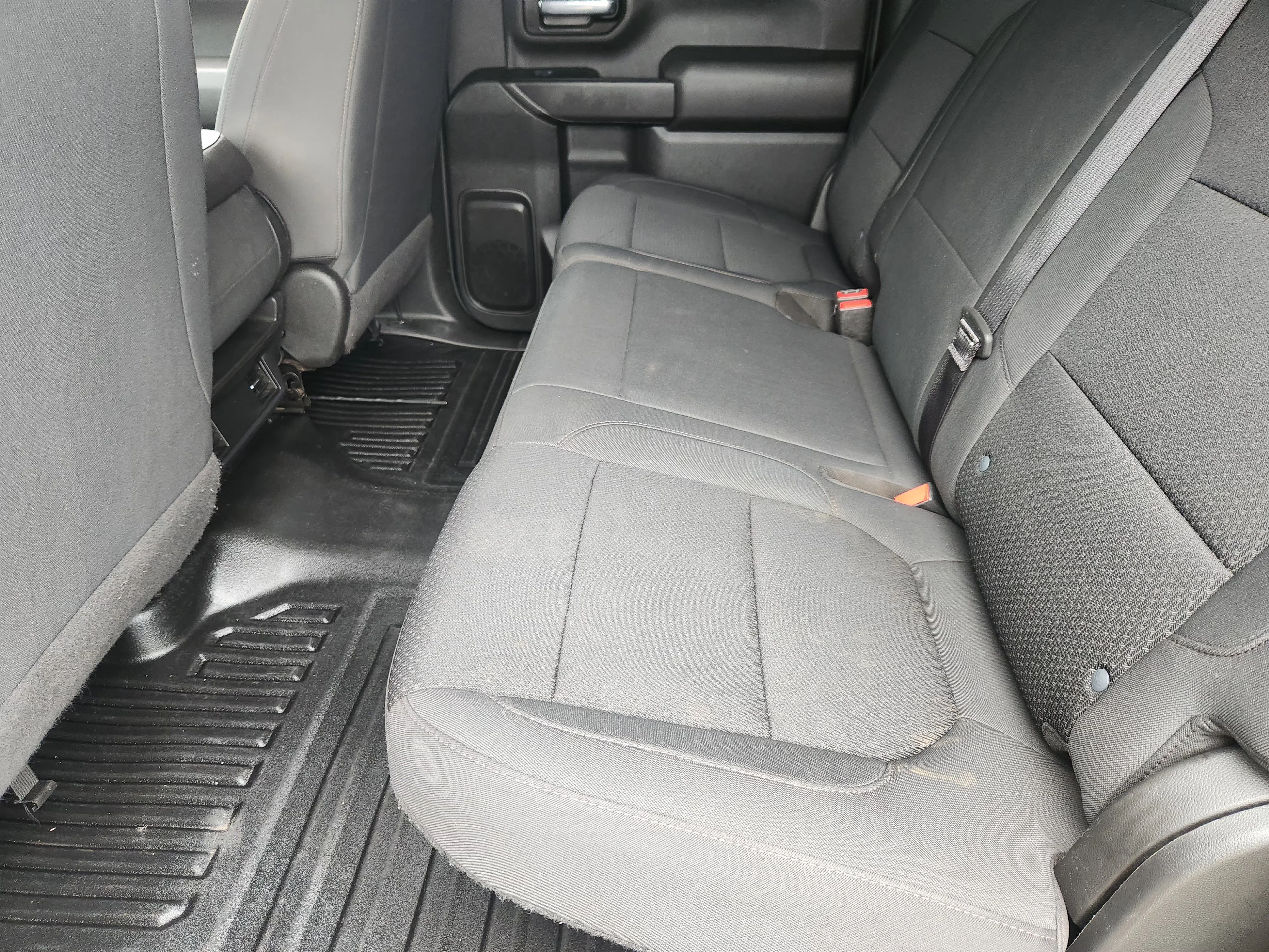 Used 2022 Silver Ice Metallic Chevrolet Work Truck image 28