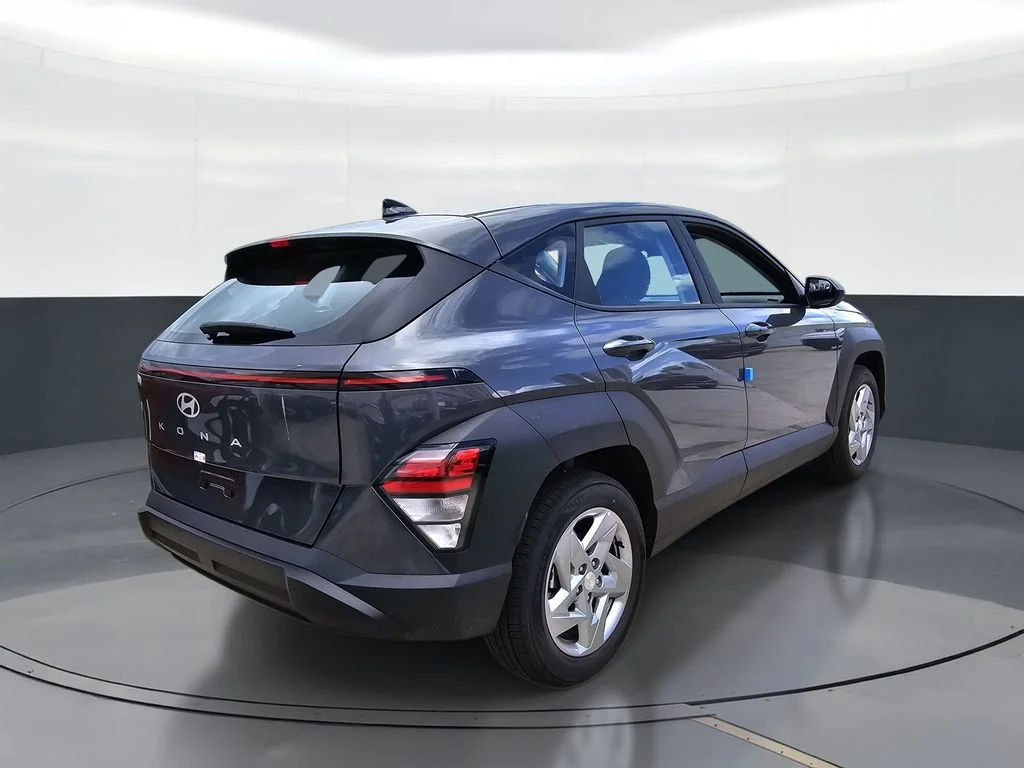 New 2027  Hyundai SE image 3