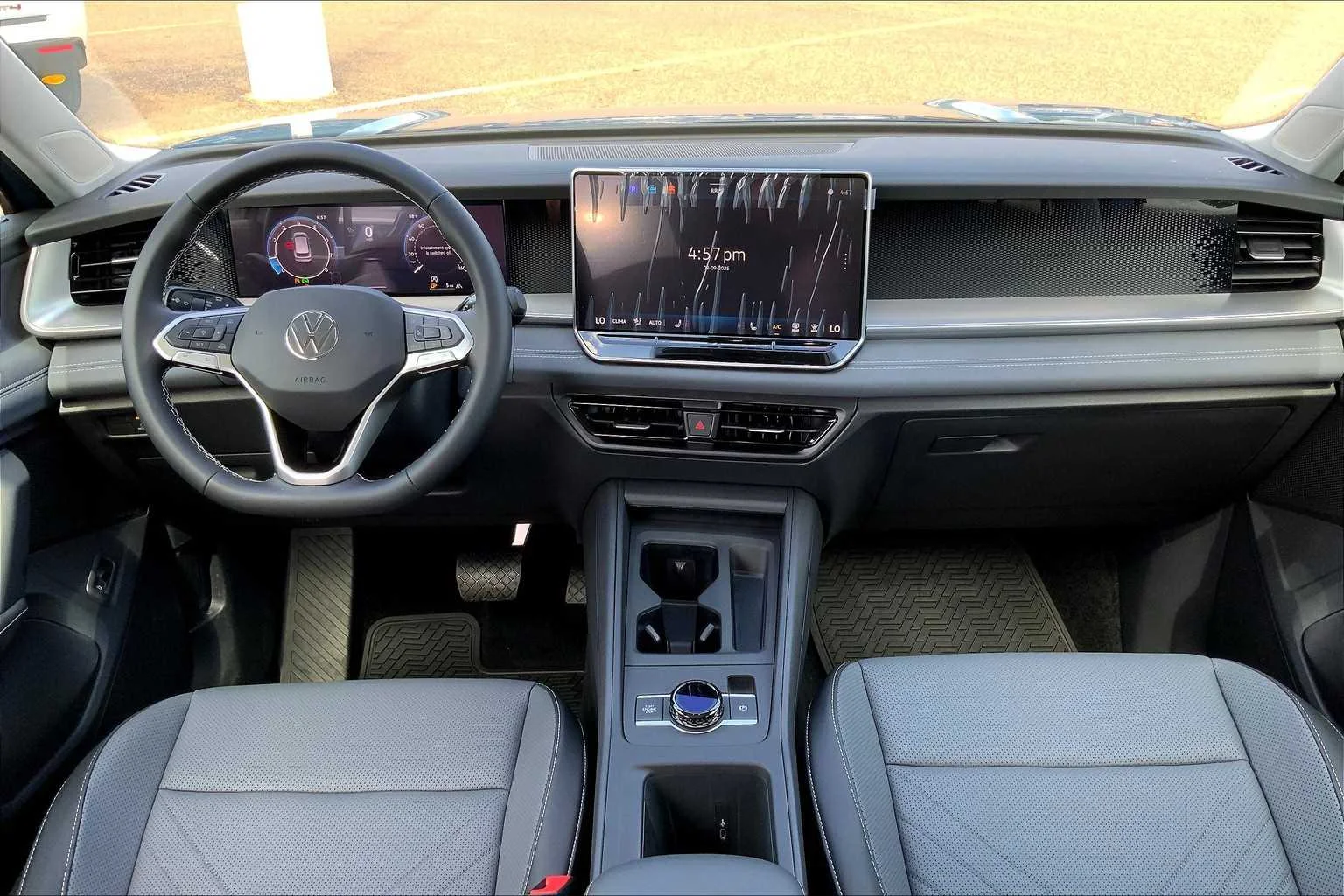 New 2025 Monterey Blue Pearl Volkswagen SE image 5